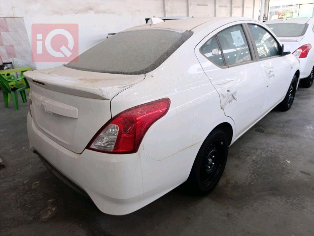 Nissan Sunny